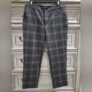 Democracy Women's Plaid Black and Gray Cropped Pants